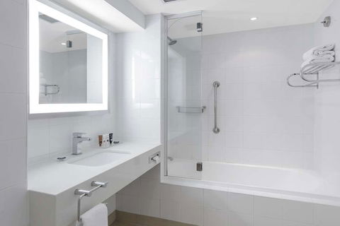 Amora Hotel Brisbane - Accommodation Daintree 2