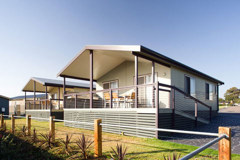 Merimbula Beach Resort & Holiday Park - Accommodation Daintree 0