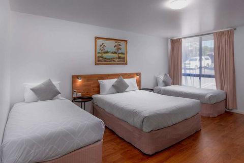 Econo Lodge Lilydale - Accommodation Daintree 0