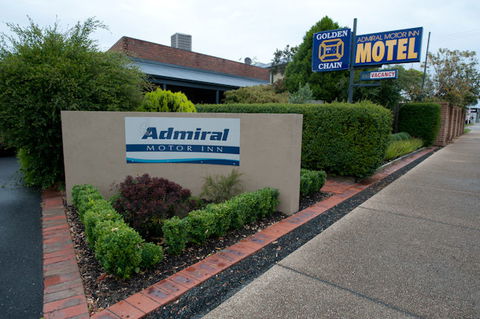 Admiral Motor Inn - Accommodation Daintree 0