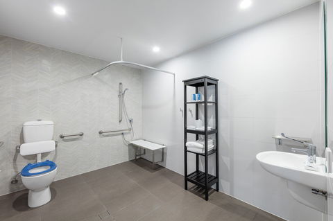 Meriton Suites Sydney Airport - Accommodation Daintree 10