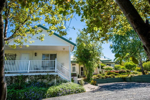 Yarra Gables Motel - Accommodation Daintree 1