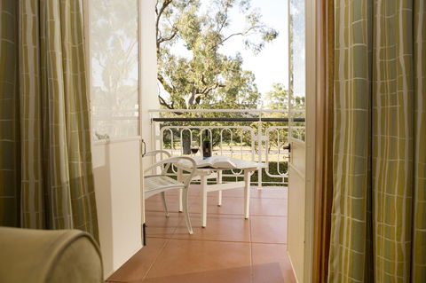 University House - ANU - Accommodation Daintree 5
