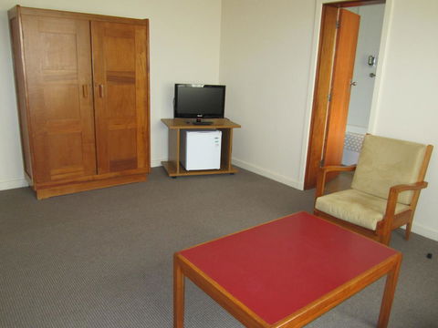 University House - ANU - Accommodation Daintree 41
