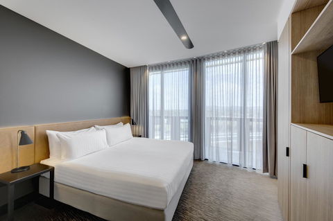 Vibe Hotel Canberra - Accommodation Daintree 42