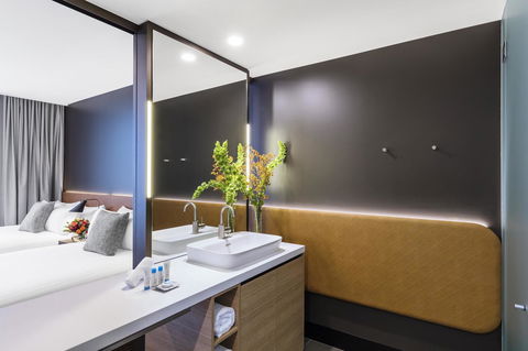 Vibe Hotel Canberra - Accommodation Daintree 16