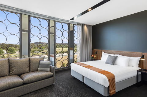 Vibe Hotel Canberra - Accommodation Daintree 24