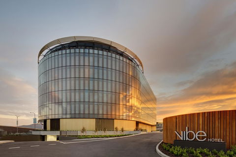 Vibe Hotel Canberra - Accommodation Daintree 30