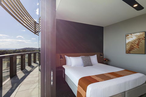 Vibe Hotel Canberra - Accommodation Daintree 10