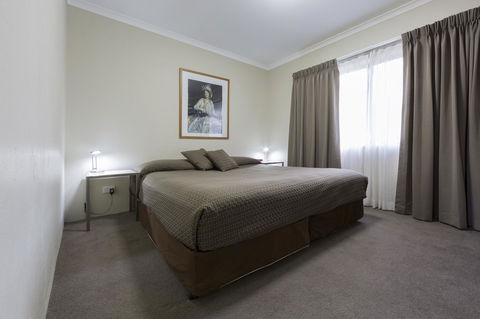 Forrest Hotel & Apartments - Accommodation Daintree 18