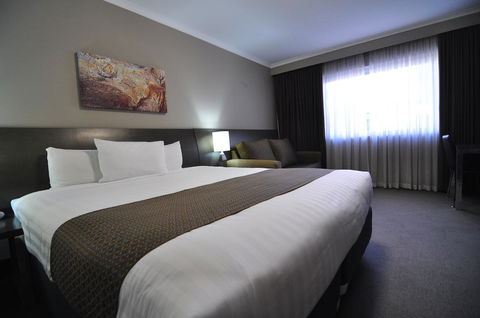 Pavilion On Northbourne - Accommodation Daintree 18