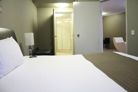 Pavilion On Northbourne - Accommodation Daintree 17