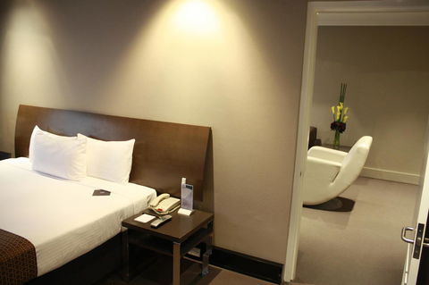 Pavilion On Northbourne - Accommodation Daintree 35