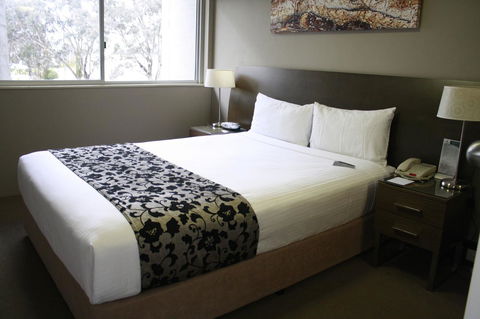 Pavilion On Northbourne - Accommodation Daintree 8
