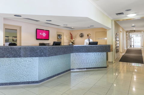 Garden City Hotel, Best Western Signature Collection - Accommodation Daintree 9