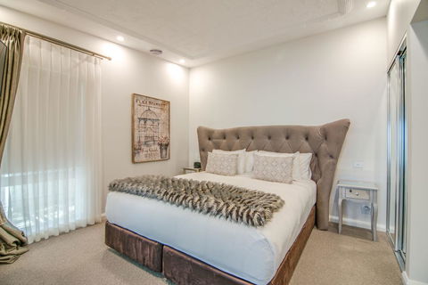De Russie Boutique Hotel - Accommodation Daintree 8