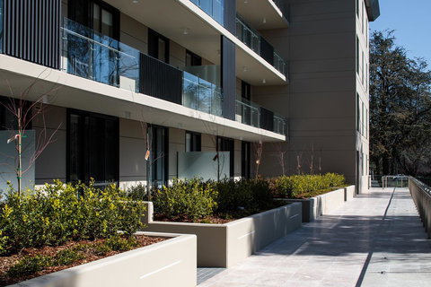 Knightsbridge Canberra - Accommodation Daintree 5