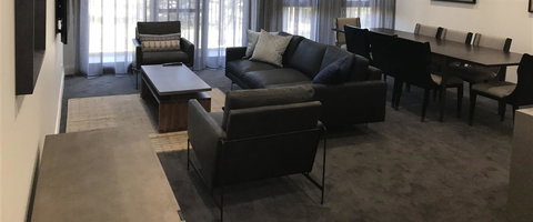 Knightsbridge Canberra - Accommodation Daintree 34