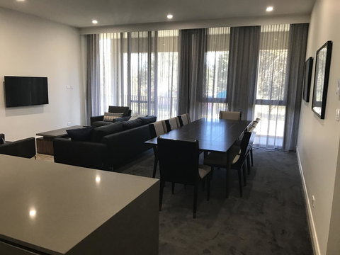 Knightsbridge Canberra - Accommodation Daintree 35