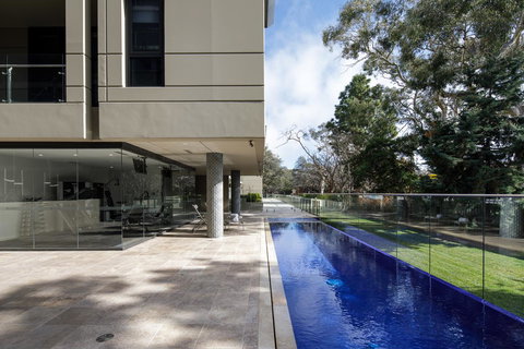 Knightsbridge Canberra - Accommodation Daintree 3