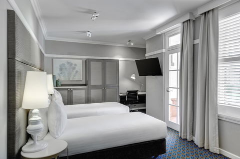 Hotel Kurrajong Canberra - Accommodation Daintree 4