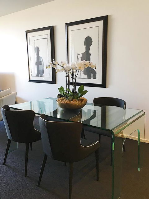 Birch Apartments In The City - Accommodation Daintree 3