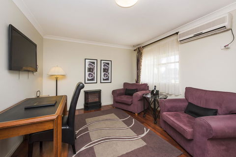 Soldiers Motel - Accommodation Daintree 18