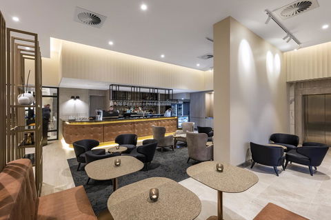 Deco Hotel Canberra - Accommodation Daintree 3