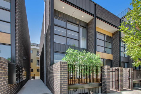 Accommodate Canberra - Parbery - Accommodation Daintree 8