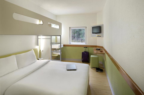 Ibis Budget Canberra - Accommodation Daintree 4