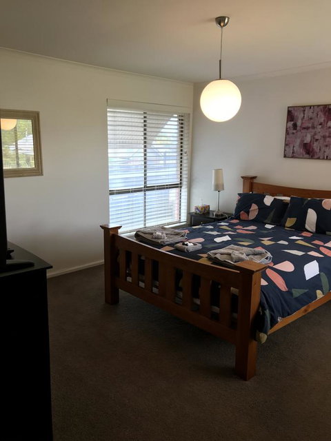 Central Tranquility Heart Of Orange - Accommodation Daintree 13
