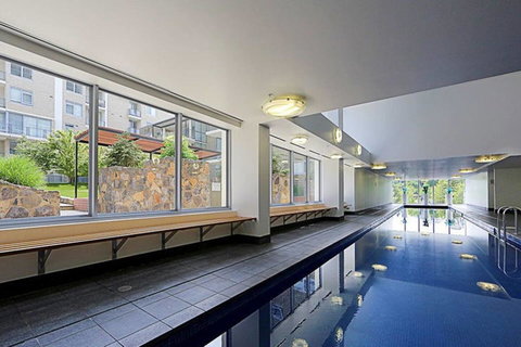 Spacious 1BR Stylish New Acton Apartment +Parking - Accommodation Daintree 25