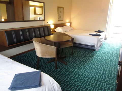 Canberra Lyneham Motor Inn - Accommodation Daintree 8