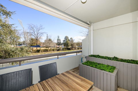 Accommodate Canberra - The Summit - Accommodation Daintree 8
