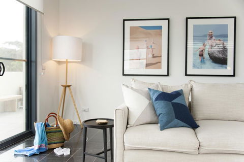 Mollymook Beachfront Penthouse 9 - Accommodation Daintree 8