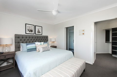 Mollymook Beachfront Penthouse 9 - Accommodation Daintree 11