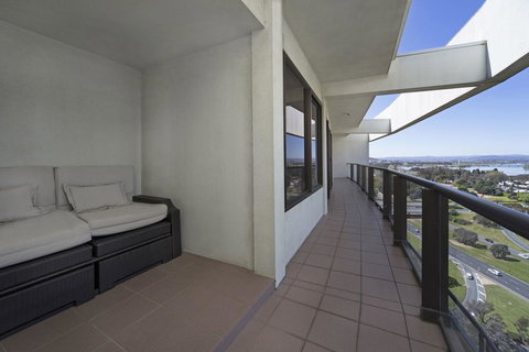 BreakFree Capital Tower Apartments - Accommodation Daintree 35