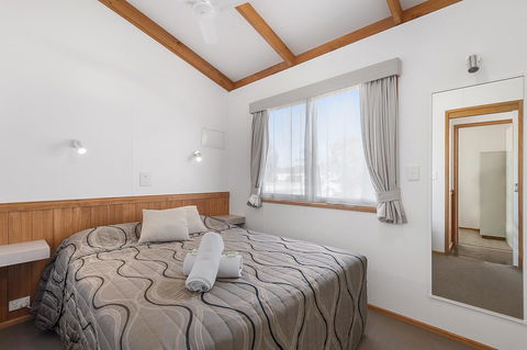 Port Broughton Tourist Park - Accommodation Daintree 15