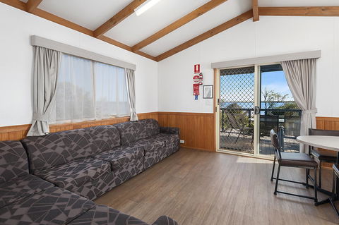 Port Broughton Tourist Park - Accommodation Daintree 13
