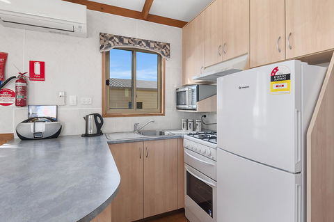 Port Broughton Tourist Park - Accommodation Daintree 28