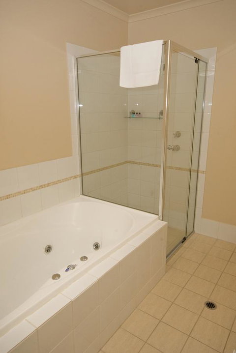 McCracken Country Club - Accommodation Daintree 15