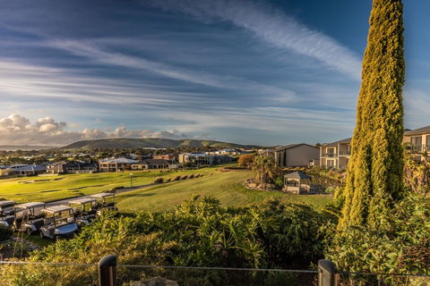 McCracken Country Club - Accommodation Daintree 5
