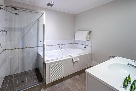 McCracken Country Club - Accommodation Daintree 38