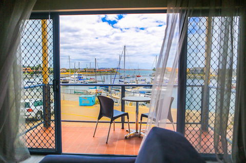 Marina Hotel - Accommodation Daintree 29