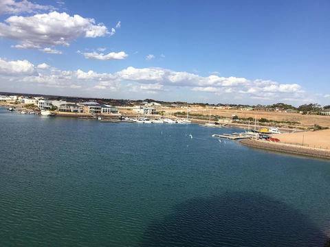 Wallaroo Marina Waterfront Luxe Apartment - Accommodation Daintree 21
