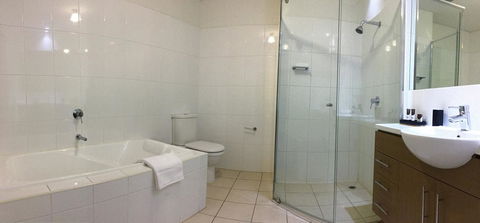 Wallaroo Marina Waterfront Luxe Apartment - Accommodation Daintree 17