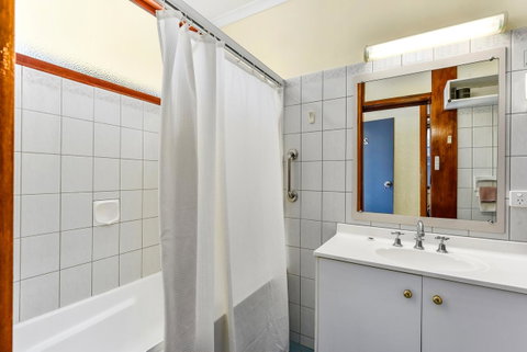 William Macintosh Motor Lodge - Accommodation Daintree 22