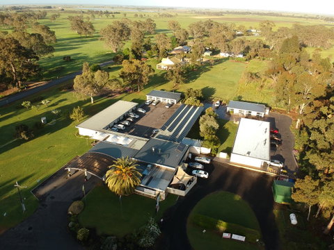 William Macintosh Motor Lodge - Accommodation Daintree 9