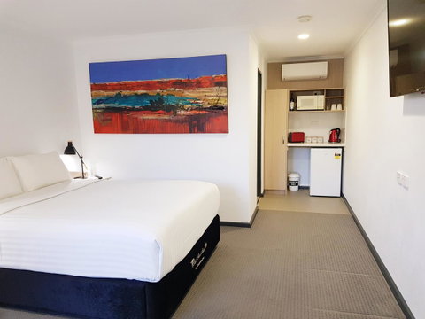 William Macintosh Motor Lodge - Accommodation Daintree 6