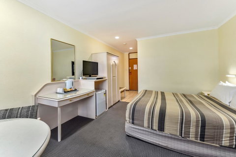 William Macintosh Motor Lodge - Accommodation Daintree 16